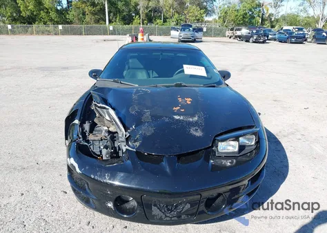 1998 Pontiac Firebird Trans Am z USA, uszkodzony, nr VIN 2G2FV22G6W2221891